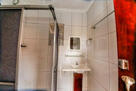 Casa para alugar com 60m², 2 quartos e 4 vagasBanheiro