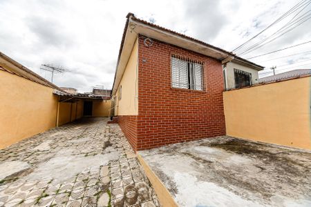 Casa para alugar com 60m², 2 quartos e 4 vagasQuintal