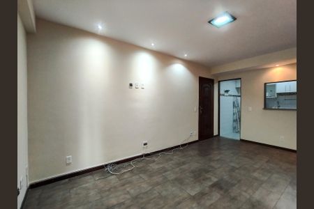 Sala de apartamento para alugar com 2 quartos, 44m² em Santo Cristo, Rio de Janeiro
