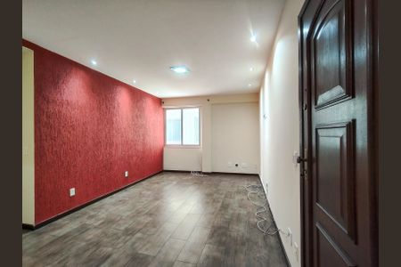 Sala de apartamento para alugar com 2 quartos, 44m² em Santo Cristo, Rio de Janeiro