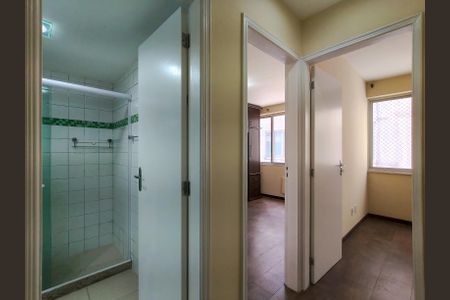 Corredor de apartamento para alugar com 2 quartos, 44m² em Santo Cristo, Rio de Janeiro
