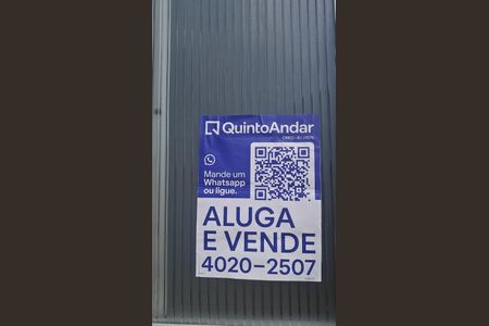 Apartamento para alugar com 80m², 3 quartos e sem vagaFachada do bloco com placa