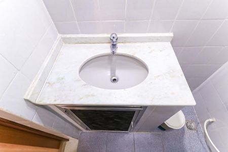 Apartamento para alugar com 80m², 3 quartos e sem vagaBanheiro