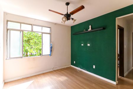 Sala de apartamento para alugar com 3 quartos, 80m² em Pilares, Rio de Janeiro