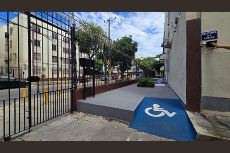 Apartamento para alugar com 80m², 3 quartos e sem vagaEntrada