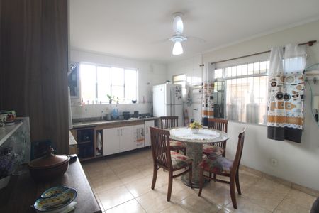 Cozinha de casa para alugar com 1 quarto, 70m² em Veleiros, São Paulo