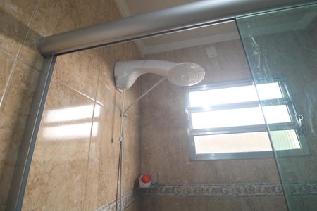 Banheiro de casa para alugar com 1 quarto, 70m² em Veleiros, São Paulo