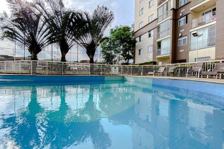 Apartamento para alugar com 52m², 2 quartos e sem vagaÁrea comum - Piscina
