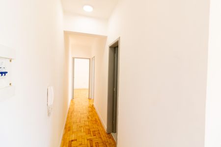 Apartamento à venda com 60m², 2 quartos e sem vagaCorredor