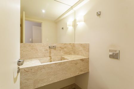 Apartamento para alugar com 150m², 3 quartos e 2 vagasLavabo