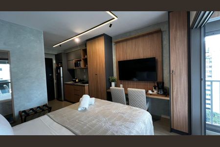 Sala/Quarto de apartamento para alugar com 1 quarto, 27m² em Moema, São Paulo