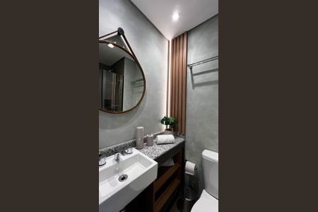 Banheiro de apartamento para alugar com 1 quarto, 27m² em Moema, São Paulo