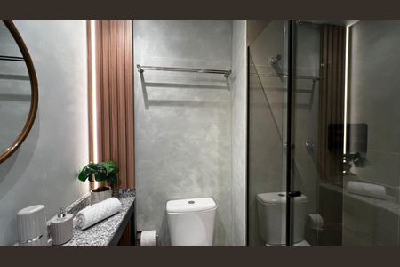 Banheiro de apartamento para alugar com 1 quarto, 27m² em Moema, São Paulo