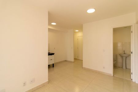 Sala de apartamento para alugar com 2 quartos, 43m² em Vila Itapegica, Guarulhos