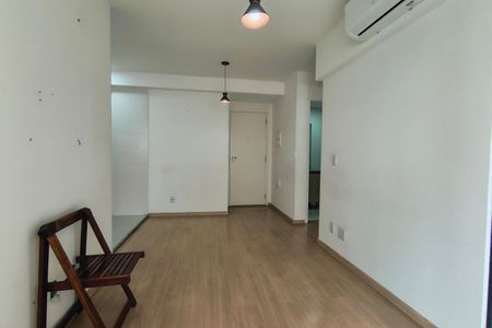 Apartamento para alugar com 55m², 2 quartos e 1 vagaSala
