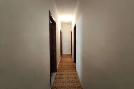 Casa à venda com 160m², 2 quartos e 4 vagasCorredor