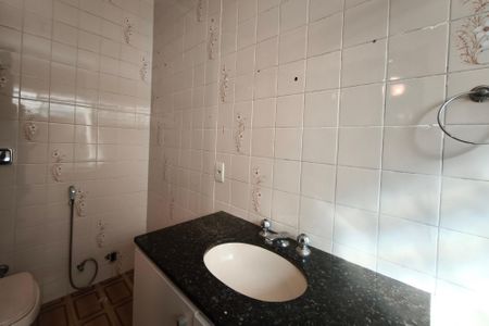 Banheiro da Suíte de casa para alugar com 2 quartos, 160m² em Parque Via Norte, Campinas