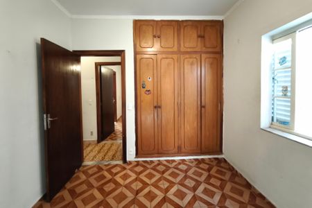 Casa à venda com 160m², 2 quartos e 4 vagasQuarto 2