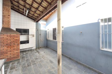 Casa à venda com 160m², 2 quartos e 4 vagasÁrea gourmet