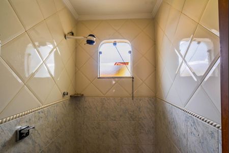 Casa à venda com 220m², 3 quartos e 4 vagasBanheiro Corredor