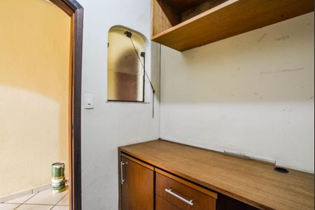 Casa à venda com 220m², 3 quartos e 4 vagasQuarto de Serviço