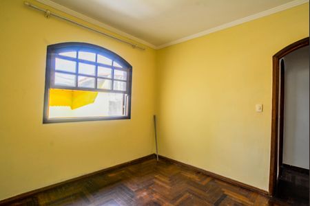 Casa à venda com 220m², 3 quartos e 4 vagasQuarto 2