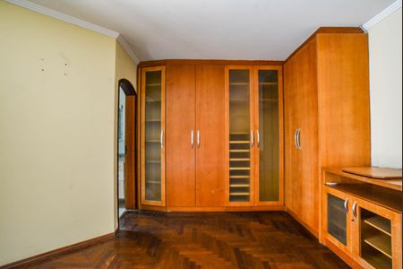 Casa à venda com 220m², 3 quartos e 4 vagasQuarto Suíte
