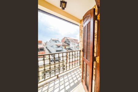 Casa à venda com 220m², 3 quartos e 4 vagasQuarto Suíte