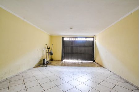 Casa à venda com 220m², 3 quartos e 4 vagasGaragem