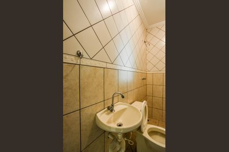 Casa à venda com 220m², 3 quartos e 4 vagasBanheiro de serviço