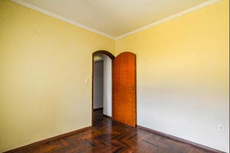 Casa à venda com 220m², 3 quartos e 4 vagasQuarto 2