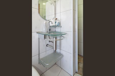 Banheiro Área de Serviço Quarto Suíte de apartamento para alugar com 1 quarto, 40m² em Bela Vista, São Paulo