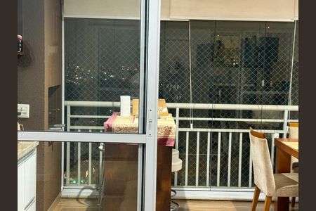 Apartamento à venda com 100m², 2 quartos e 3 vagasVaranda da Sala 