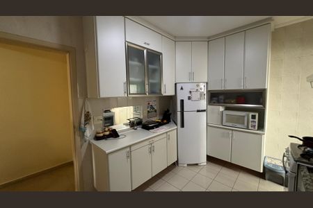 Apartamento à venda com 102m², 3 quartos e 2 vagasCozinha