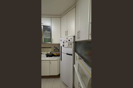 Apartamento à venda com 102m², 3 quartos e 2 vagasCozinha