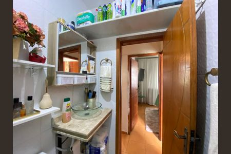 Apartamento à venda com 116m², 4 quartos e sem vagaBanheiro
