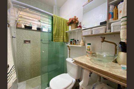 Apartamento à venda com 116m², 4 quartos e sem vagaBanheiro