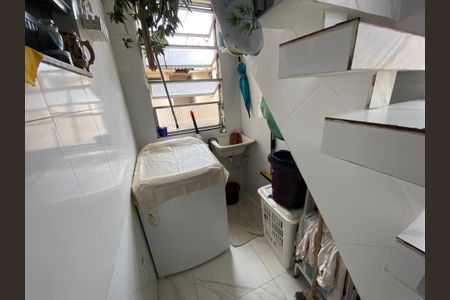 Apartamento à venda com 116m², 4 quartos e sem vagaCozinha e Área de Serviço