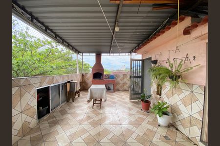 Apartamento à venda com 116m², 4 quartos e sem vagaTerraço