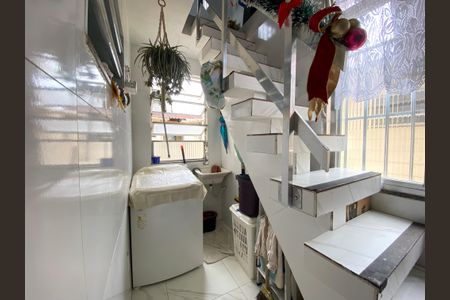 Apartamento à venda com 116m², 4 quartos e sem vagaCozinha e Área de Serviço