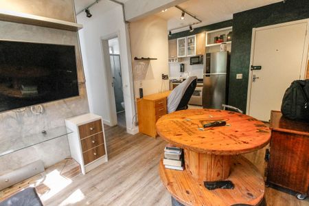 Sala de apartamento para alugar com 2 quartos, 43m² em Jardim Helga, São Paulo