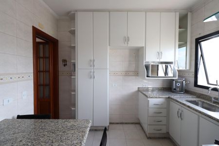Apartamento à venda com 104m², 3 quartos e 2 vagasCozinha