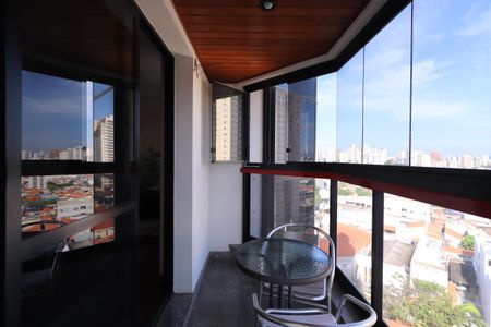 Apartamento à venda com 104m², 3 quartos e 2 vagasSacada