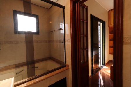 Apartamento à venda com 104m², 3 quartos e 2 vagasBanheiro da Suíte