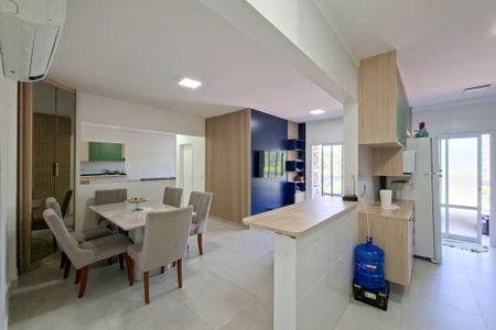 Sala de apartamento para alugar com 3 quartos, 98m² em Canto do Forte, Praia Grande