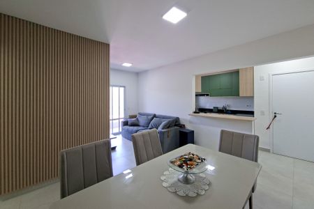 Apartamento para alugar com 98m², 3 quartos e 2 vagas Apartamento para alugar com 98m², 3 quartos e 2 vagasSala