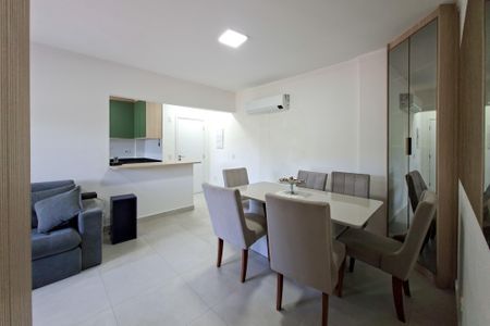 Apartamento para alugar com 98m², 3 quartos e 2 vagas Apartamento para alugar com 98m², 3 quartos e 2 vagasSala