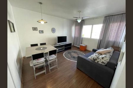Sala  de apartamento para alugar com 3 quartos, 69m² em Passo d’Areia, Porto Alegre