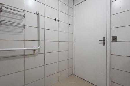 Apartamento para alugar com 47m², 2 quartos e sem vagaBanheiro
