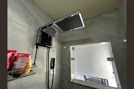 Casa para alugar com 280m², 3 quartos e sem vagaChuveiro